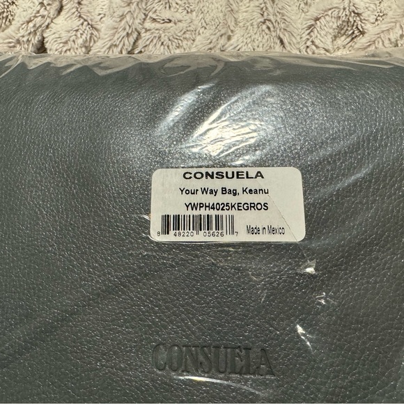 Brand new Consuela Keanu Your Way - Picture 3 of 13